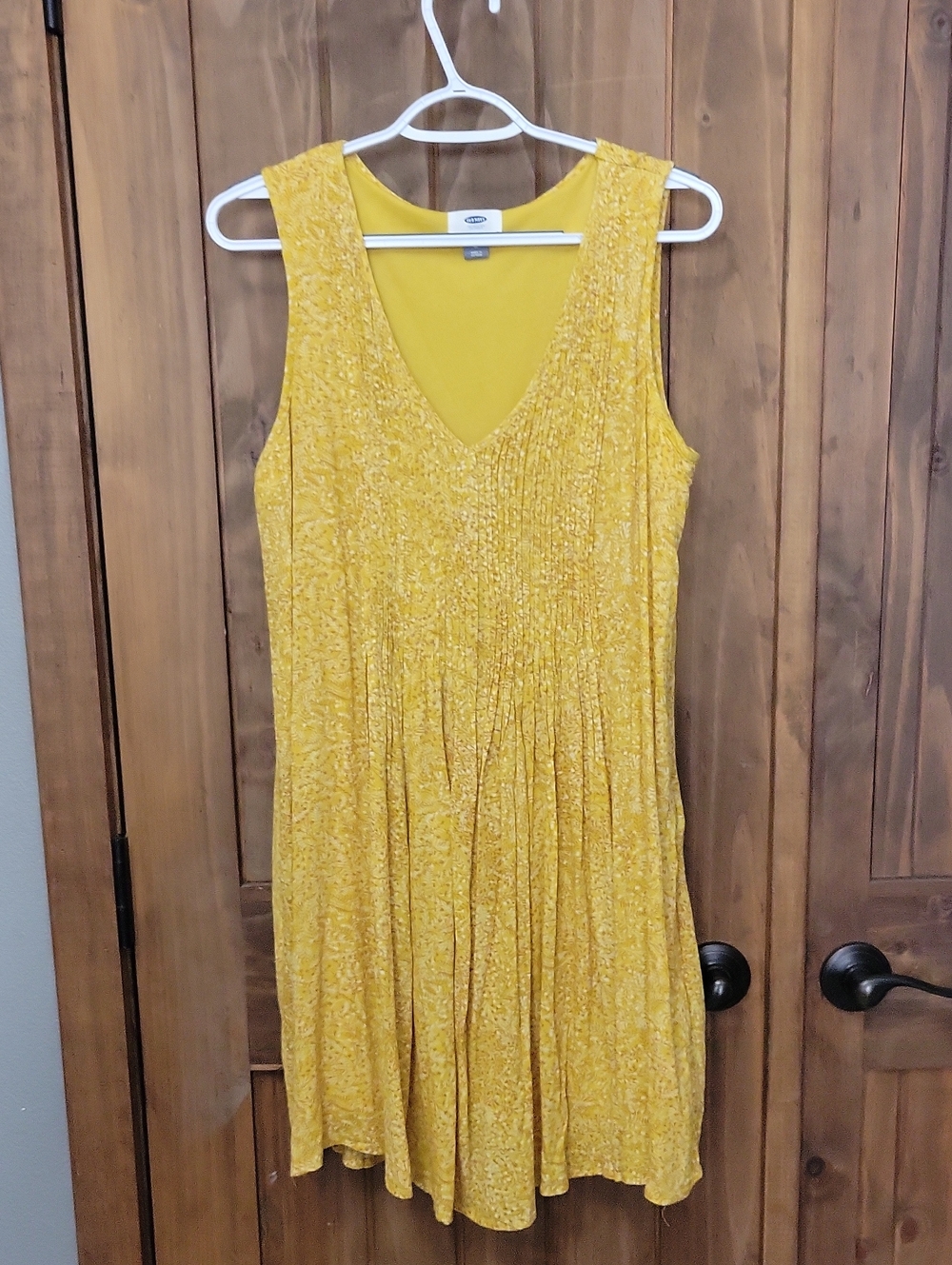 Sleeveless Yellow V-Neck Women's Dress